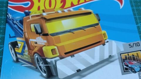 激情與情懷的極致融合 風火輪火辣小跑車合金車模與重型拖車